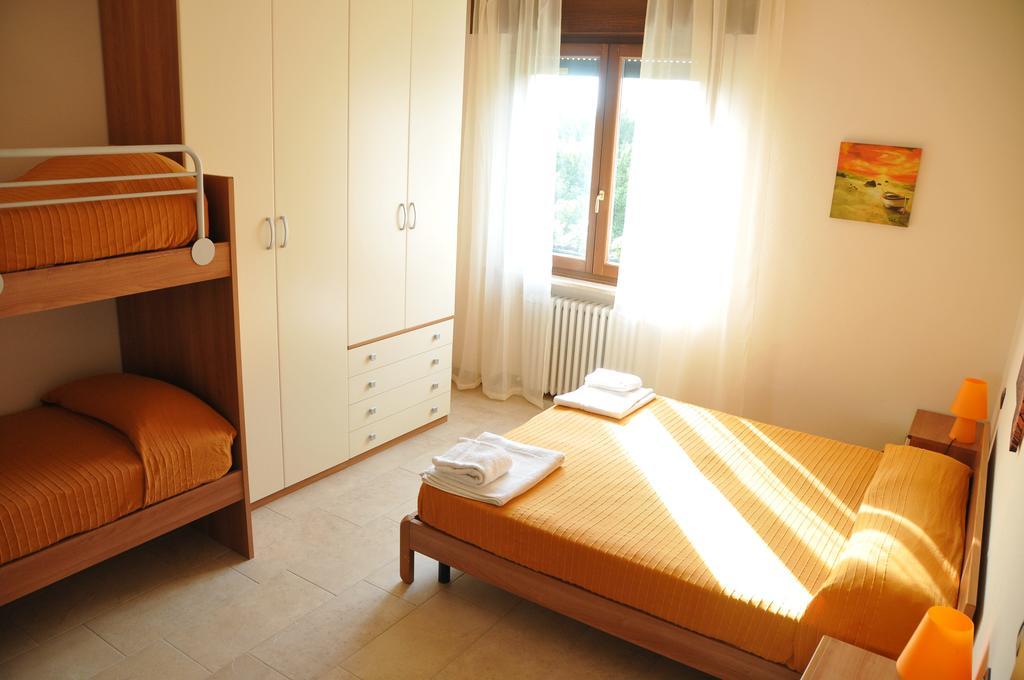 Appartamento Lago ペスキエーラ・デル・ガルダ 部屋 写真